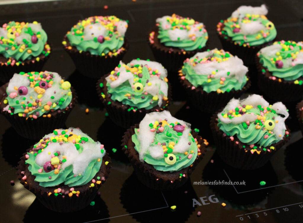 Chocolate Cauldron Cupcakes